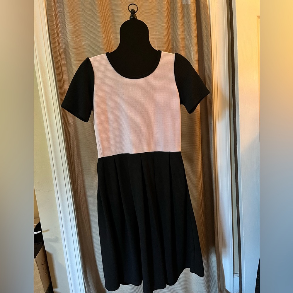 LuLaRoe Amelia-style dress, black. & pink, size M